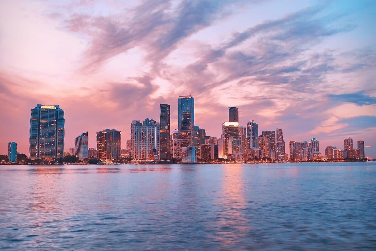 Selling a used car for cash in Miami, Florida