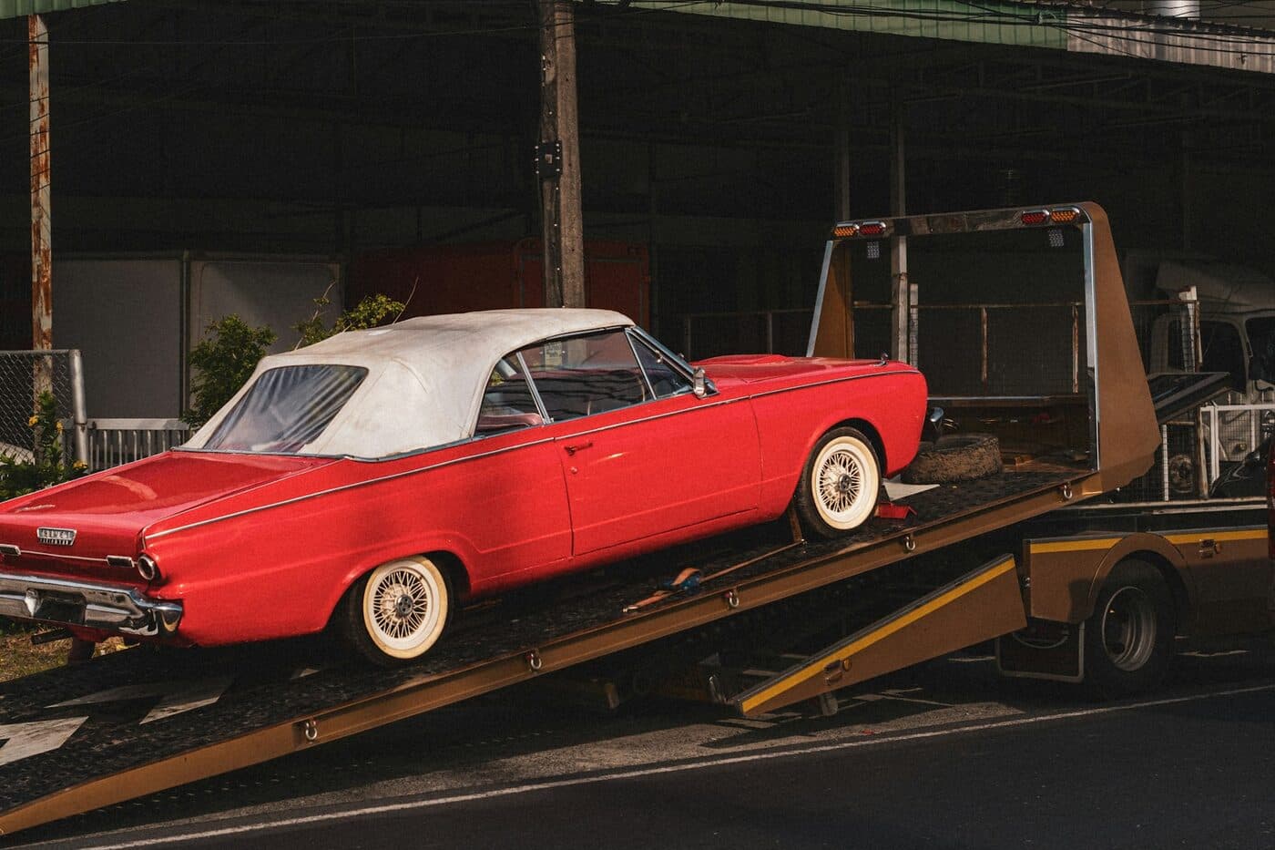 Free flatbed pickup for cars sold in South Florida